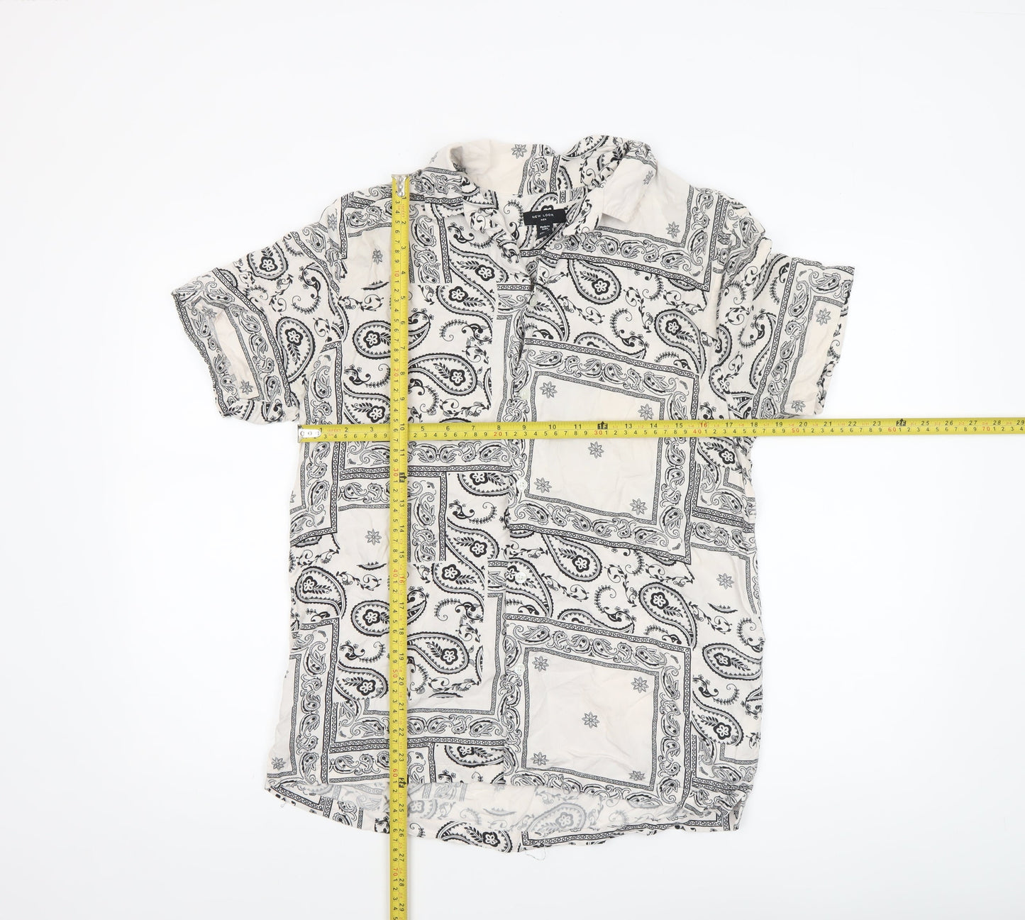 New Look Men White Paisley Short Sleeve Button-Up Viscose Shirt Size M