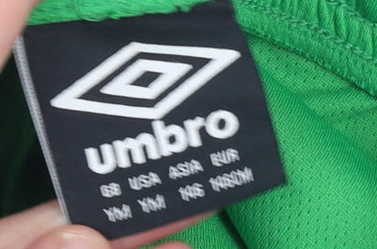 Umbro Boys Green Athletic Football Shorts YM Quick Dry Sportswear
