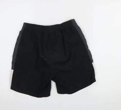 Umbro Men's Black Athletic Football Shorts Size S Quick Dry