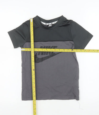 Boys UK Size XS Nike Grey Basic T-Shirt