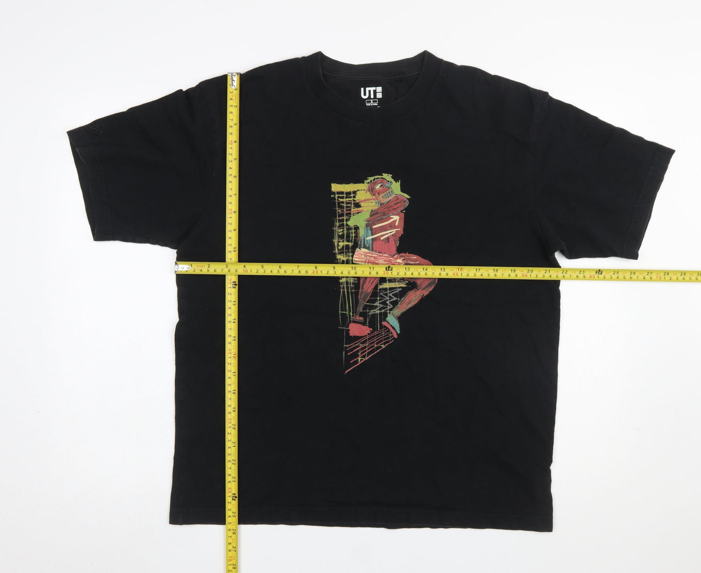 Mens UK Size S Uniqlo Black  T-Shirt