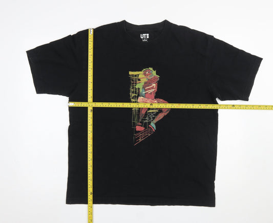 Mens UK Size S Uniqlo Black  T-Shirt