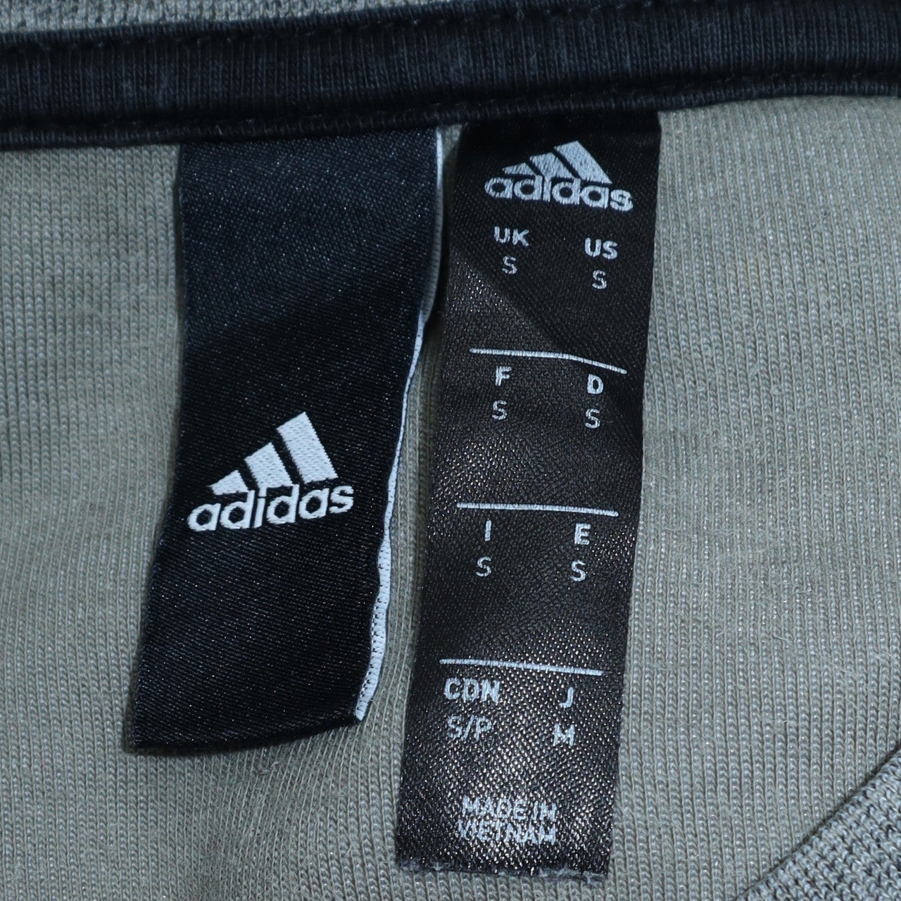 Mens UK Size S adidas Grey Pullover Sweatshirt
