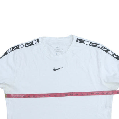 Nike Men’s White Sports Crew Neck Short Sleeve T-Shirt Size L