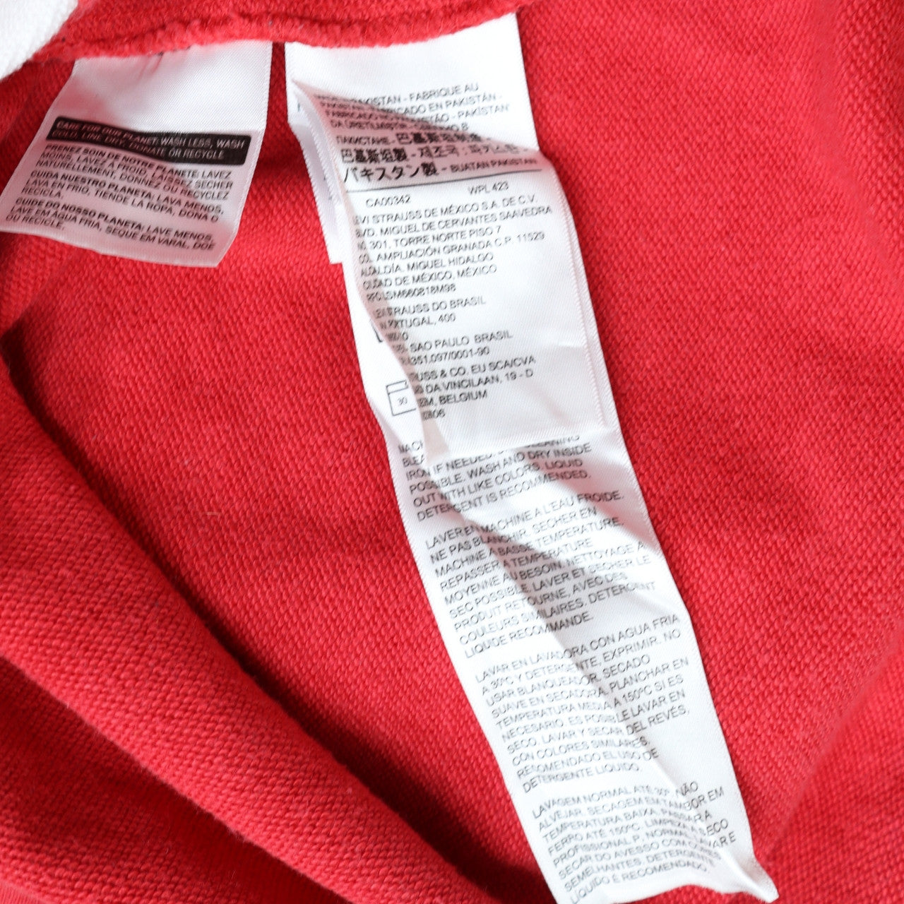 Mens UK Size XL Levi's Red 1/2 Zip Sweatshirt
