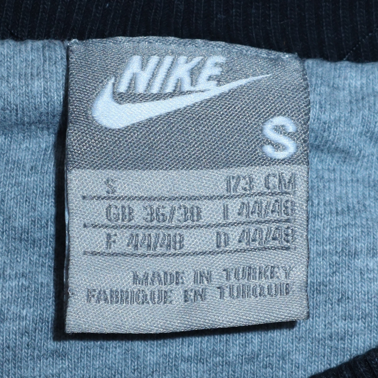 Mens UK Size S Nike Black Pullover Sweatshirt