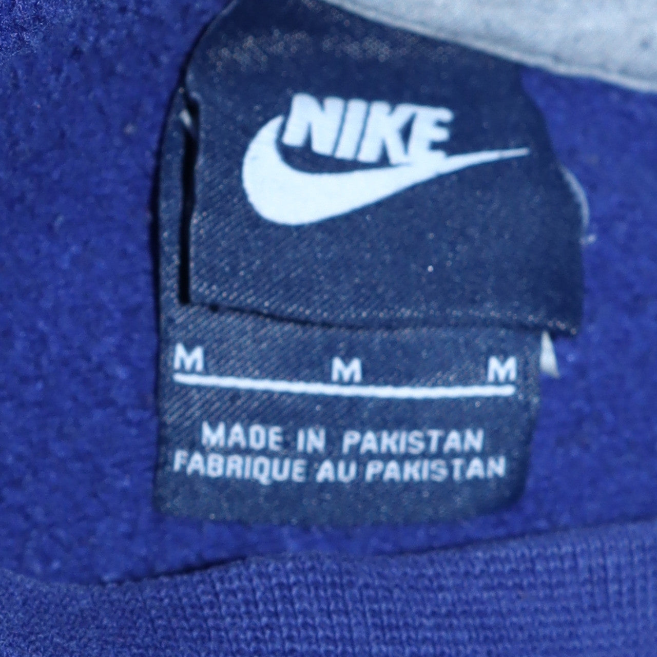 Mens UK Size M Nike Blue Pullover Sweatshirt