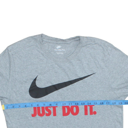 Nike Men's Grey Crew Neck Graphic Print T-Shirt M