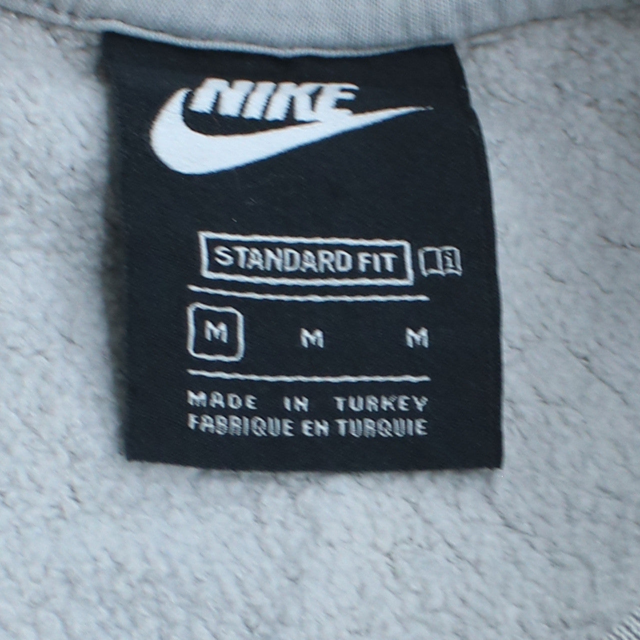 Mens UK Size M Nike White Pullover Sweatshirt