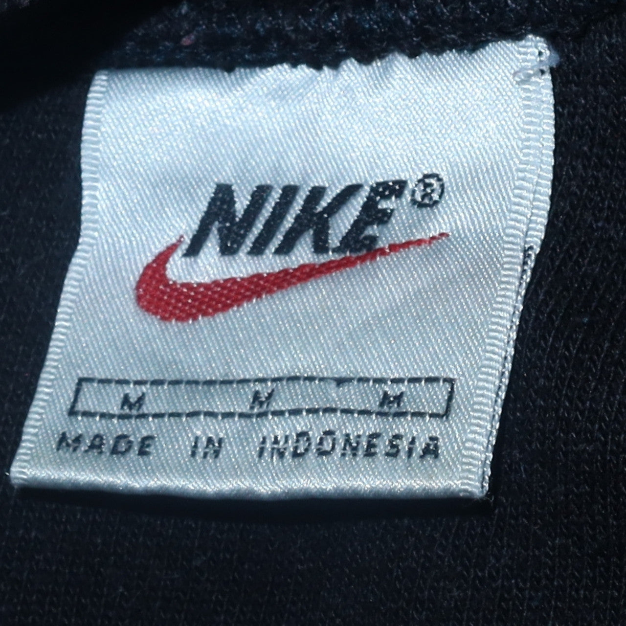 Mens UK Size M Nike Black Pullover Sweatshirt