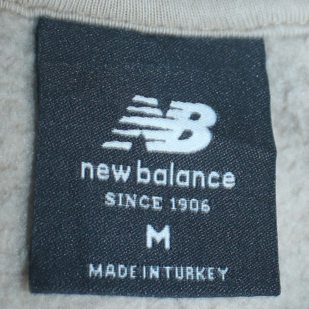 Womens UK Size M New Balance Beige Pullover Sweatshirt