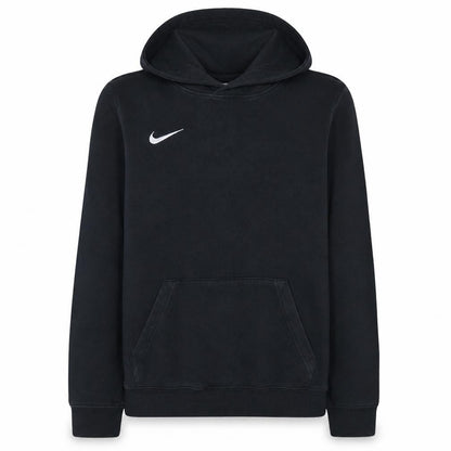 Front view of Nike boys’ black xl pullover fleece hoodie with logo and kangaroo pocket