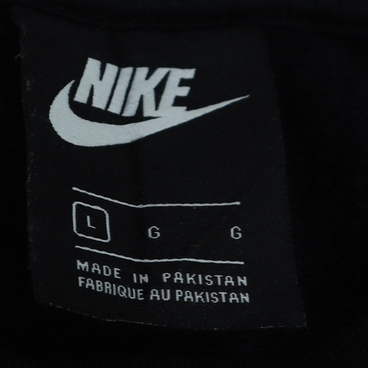 Mens UK Size L Nike Black Pullover Sweatshirt