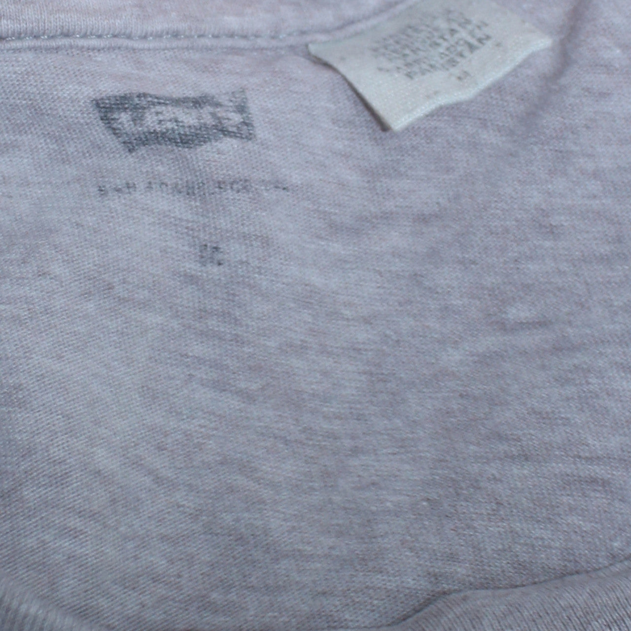 Mens UK Size M Levi's Grey  T-Shirt