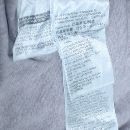 Mens UK Size M Levi's Grey  T-Shirt
