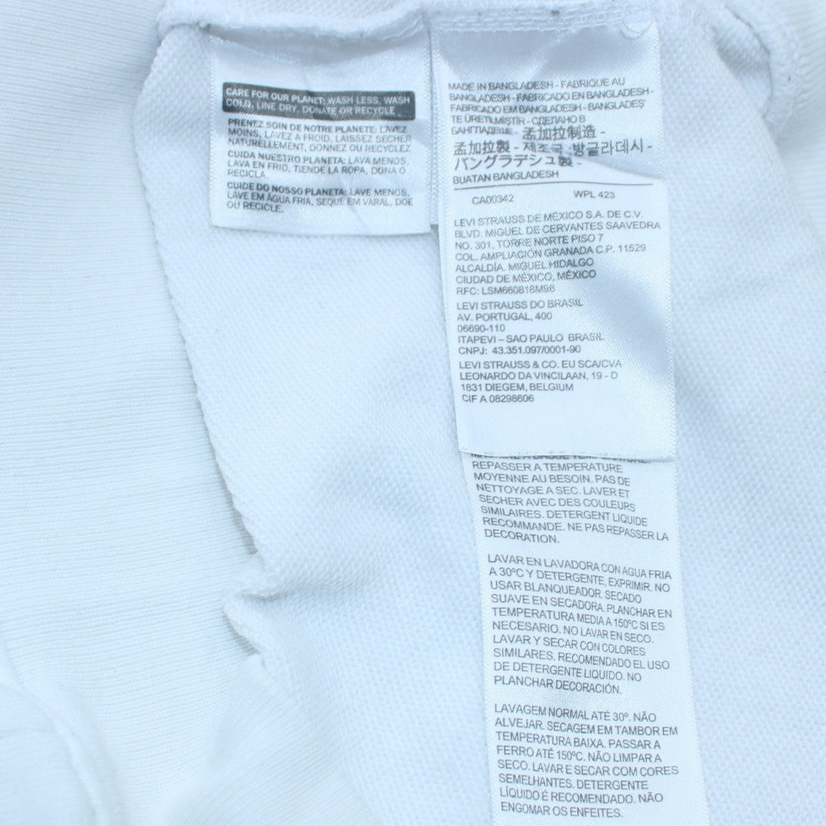 Mens UK Size XS Levi's White Pullover Sweatshirt