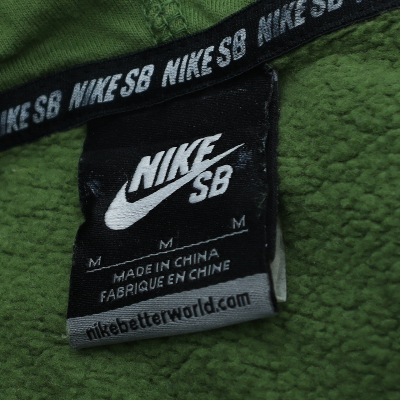 Mens UK Size M Nike Green Pullover Hoodie
