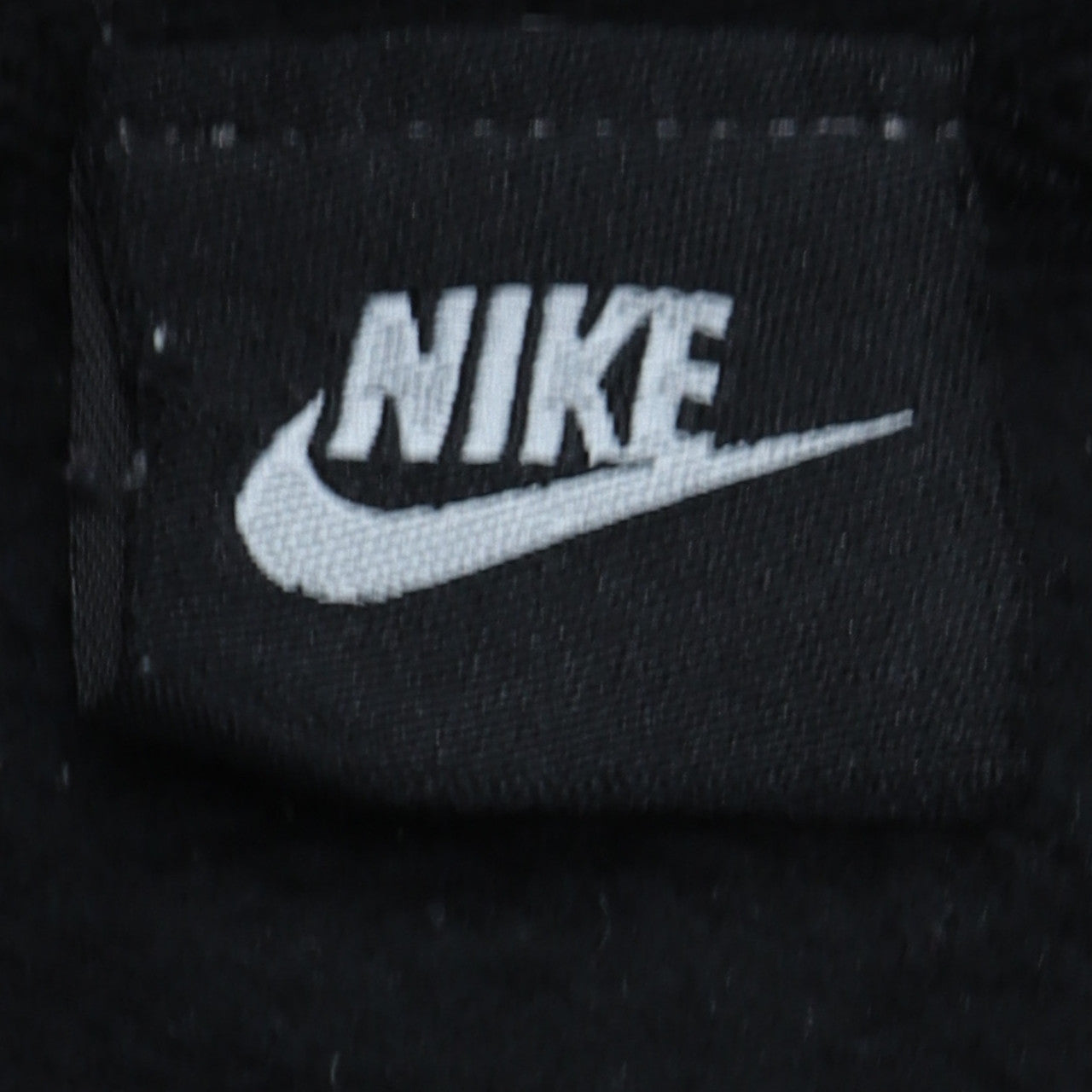 Mens UK Size M Nike Black Pullover Sweatshirt