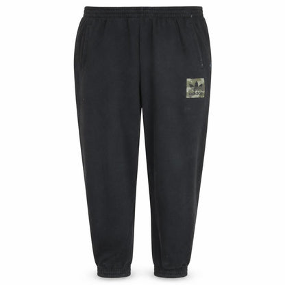 Front view of adidas men’s black 2xl jogger sweatpants fleece activewear trousers