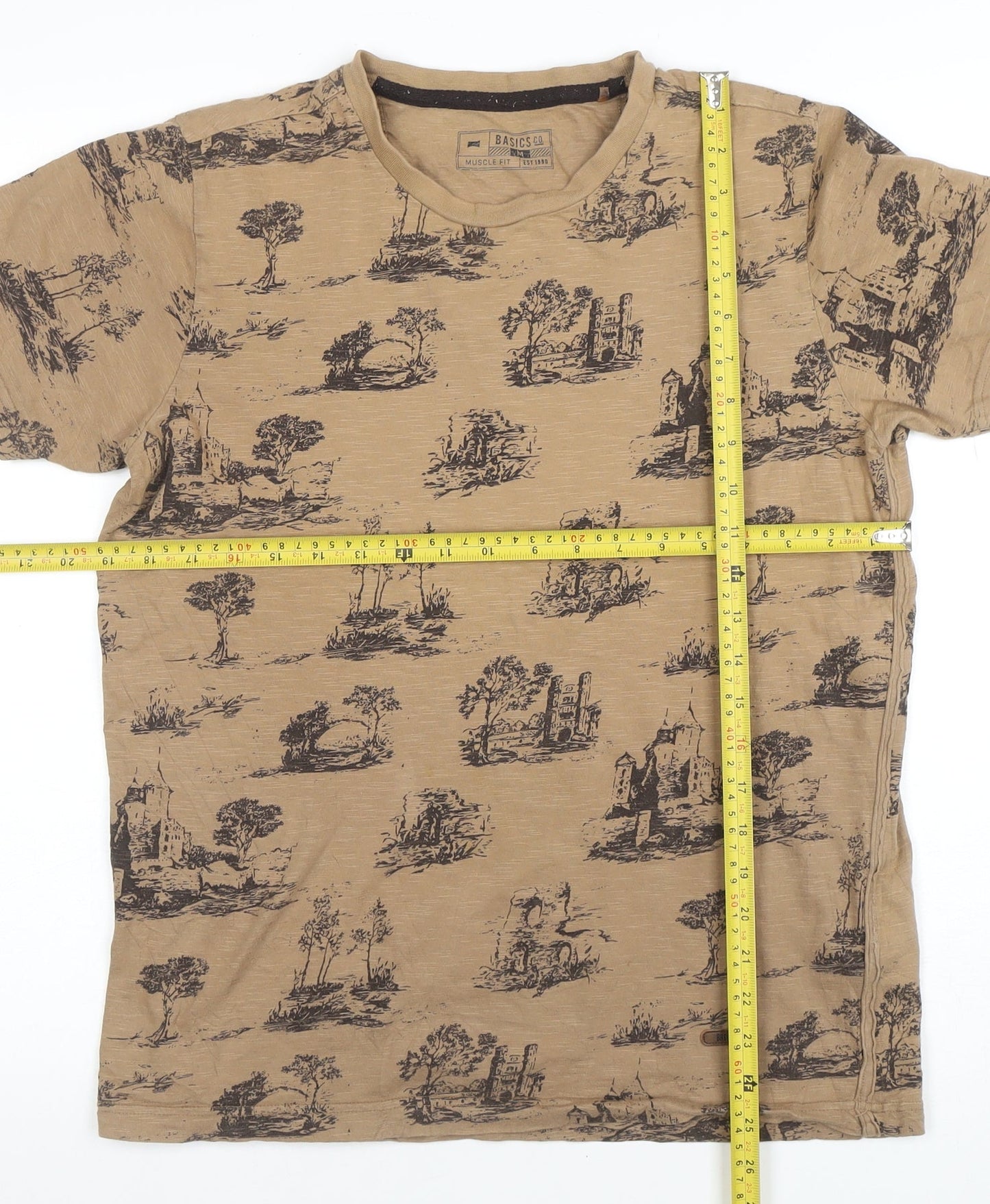 Basics Co Men's Beige Graphic Print Muscle Fit T-Shirt Size M