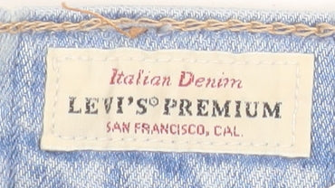 Levi’s Women Blue 724 High Rise Straight Jeans Size 27
