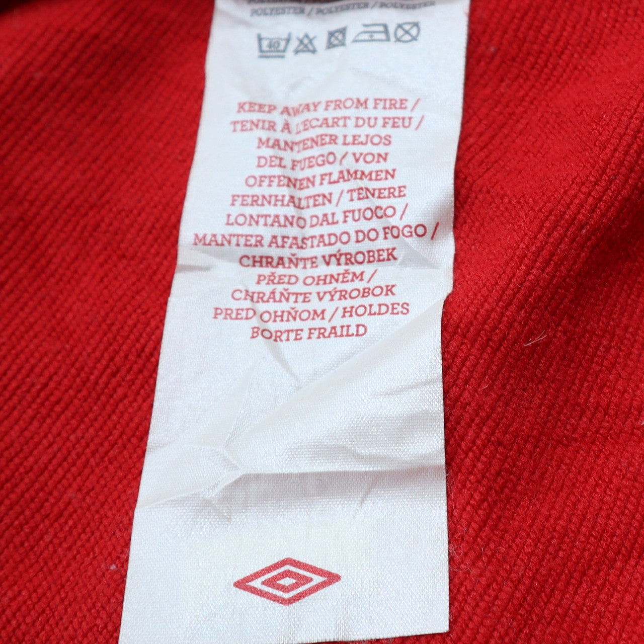 Mens UK Size L Umbro Red Pullover Sweatshirt