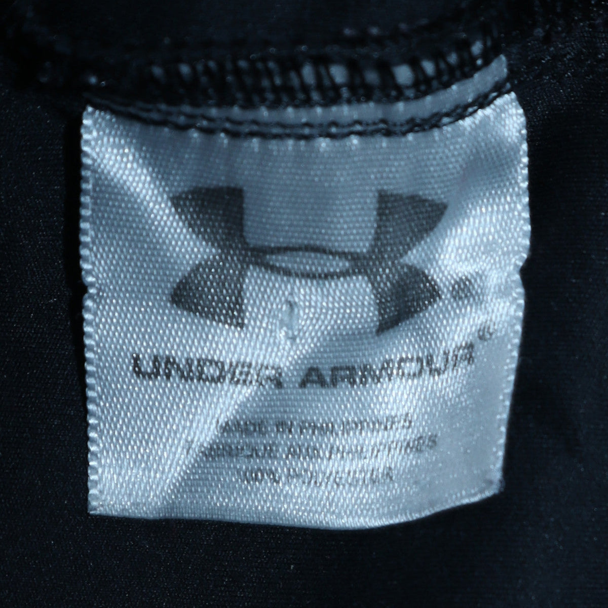 Mens UK Size L Under armour Black 1/4 Zip Sweatshirt
