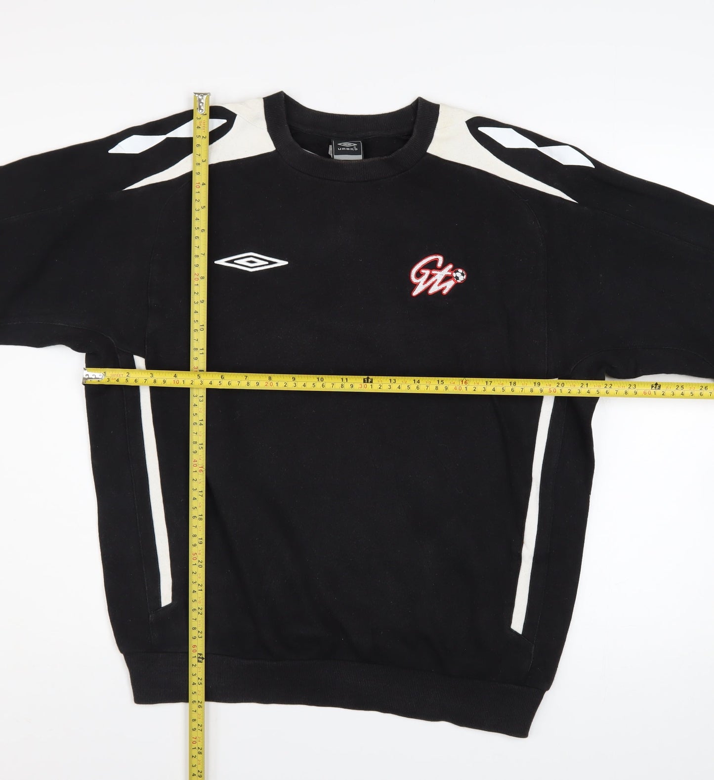 Mens UK Size M Umbro Black Pullover Sweatshirt