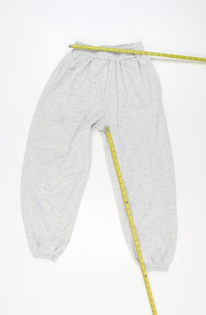 PrettyLittleThing Women’s Grey Petite Jogger Sweatpants UK 2XS