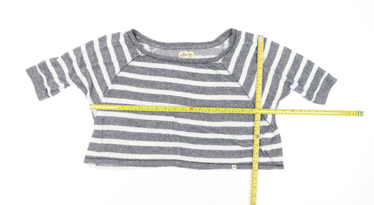 Womens UK Size M Hollister Grey Cropped T-Shirt