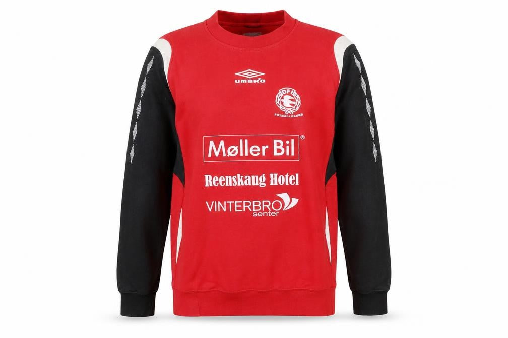Mens UK Size M Umbro Red Pullover Sweatshirt