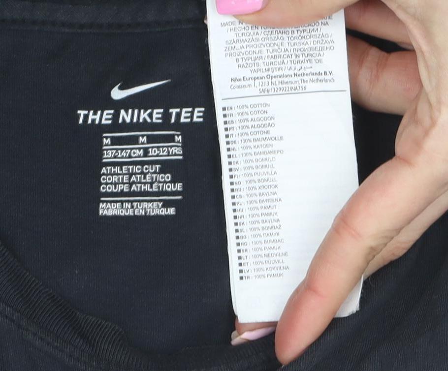 Girls UK Size 10-12 Years Nike Black Basic T-Shirt