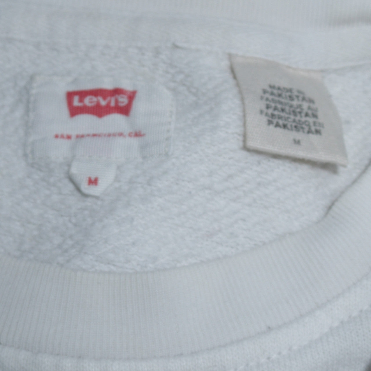 Mens UK Size M Levi's White Pullover Sweatshirt