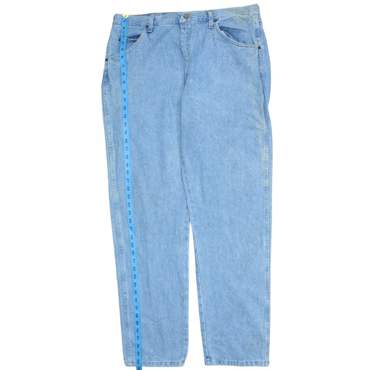 Wrangler Men's Blue Light Wash Classic Straight Leg Jeans 38x32