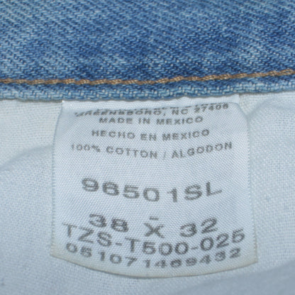 Wrangler Men's Blue Light Wash Classic Straight Leg Jeans 38x32