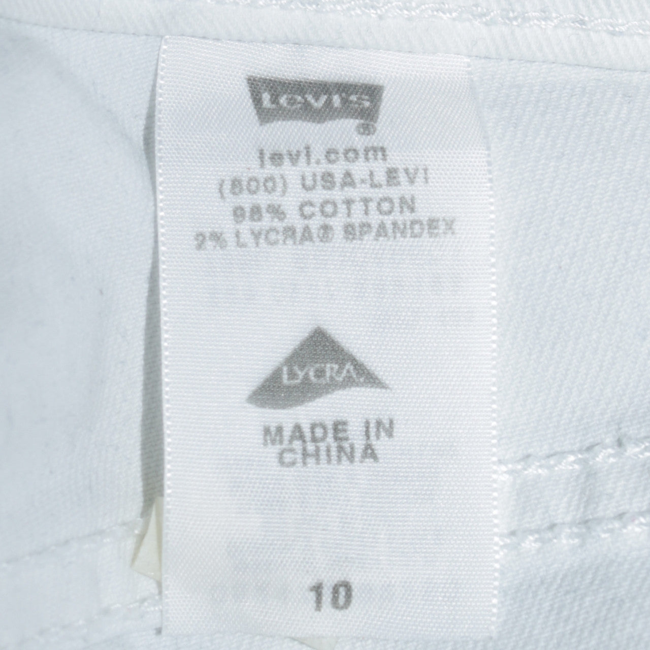 Womens UK Size 10 Levi's Classic Fit Capri White Jeans
