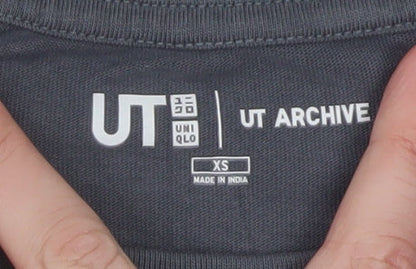 Mens UK Size XS Uniqlo Grey  T-Shirt