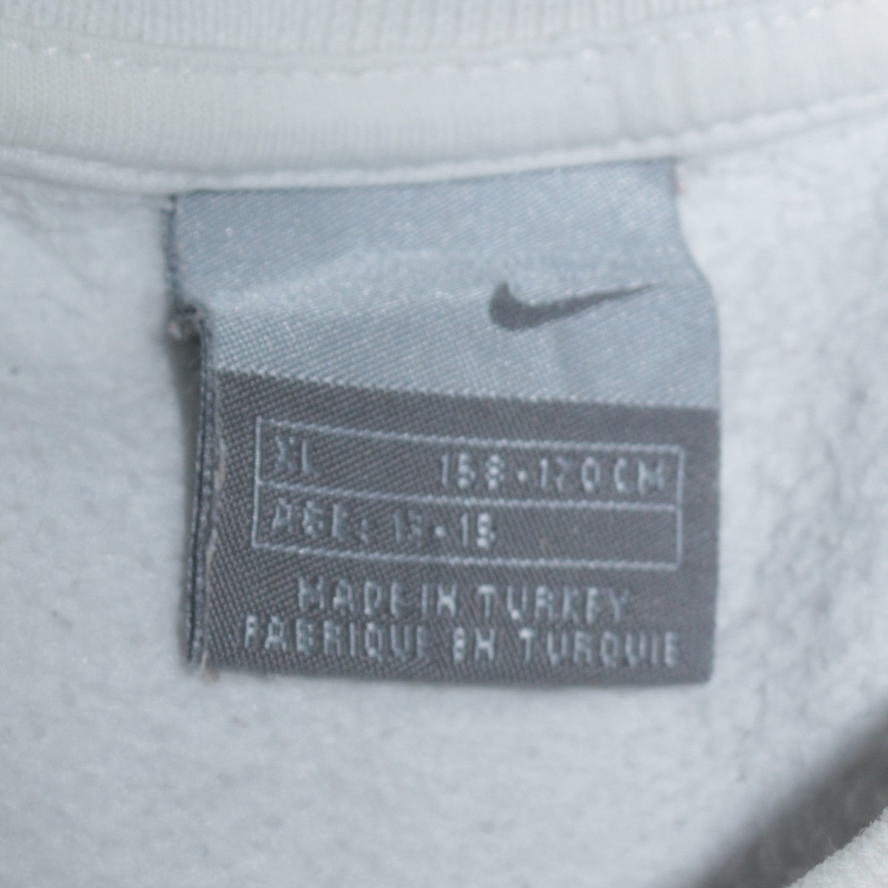 Teens UK Size S Nike White Pullover Sweatshirt