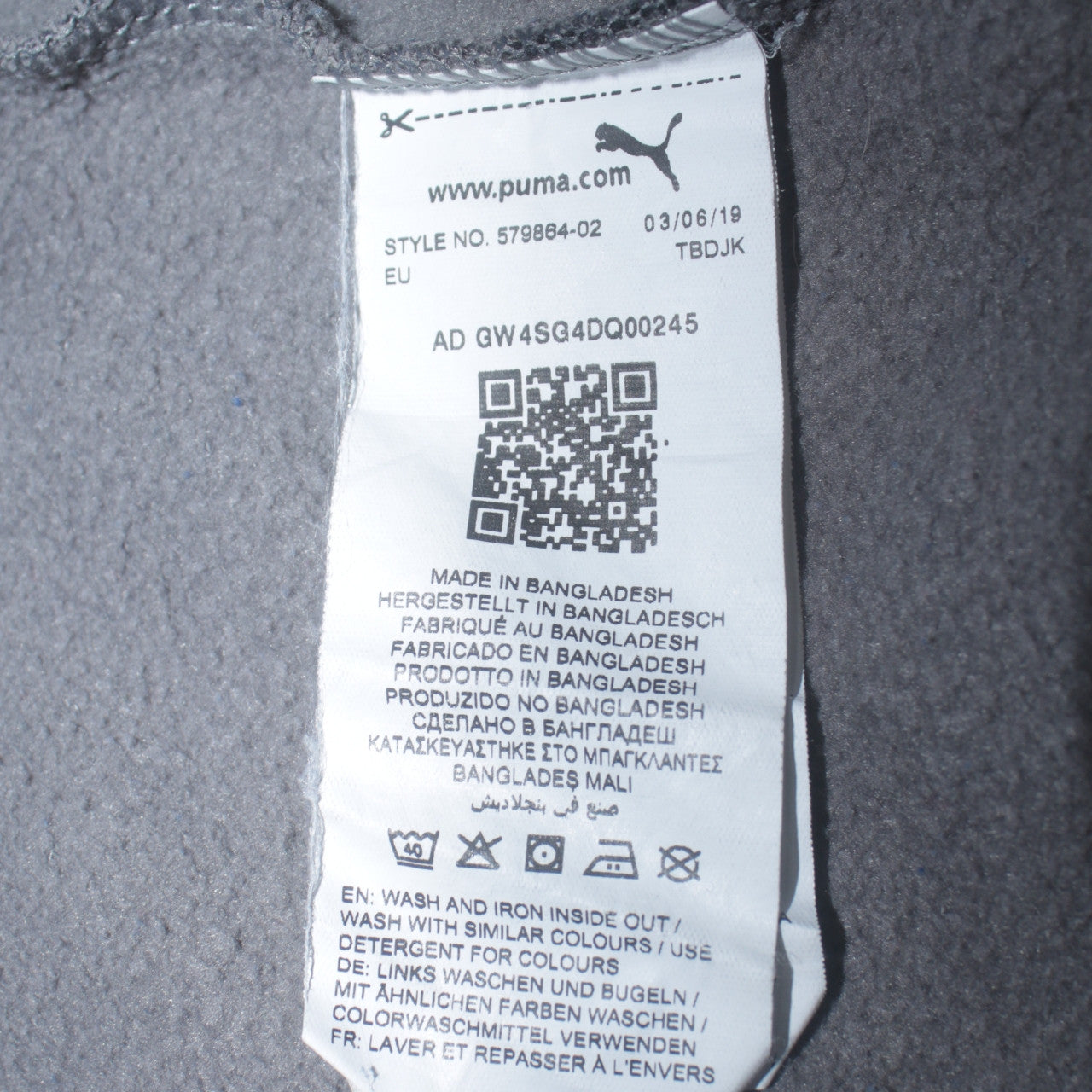 Mens UK Size M PUMA Grey Pullover Sweatshirt