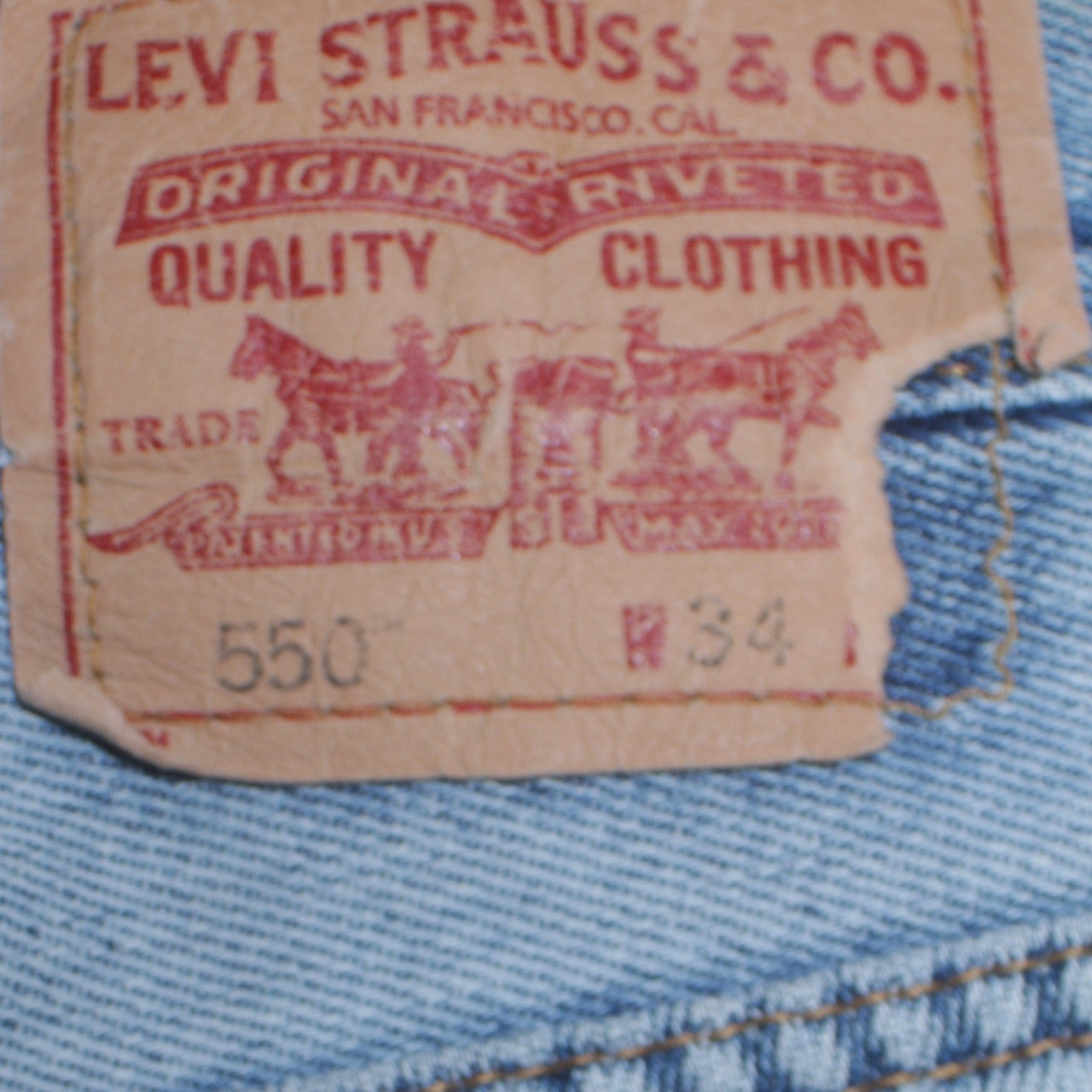 Womens UK Size M Levi's Relaxed Fit Cut-Off Shorts