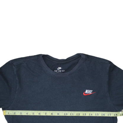 Nike Men's Black Athletic Fit Crew Neck T-Shirt Medium