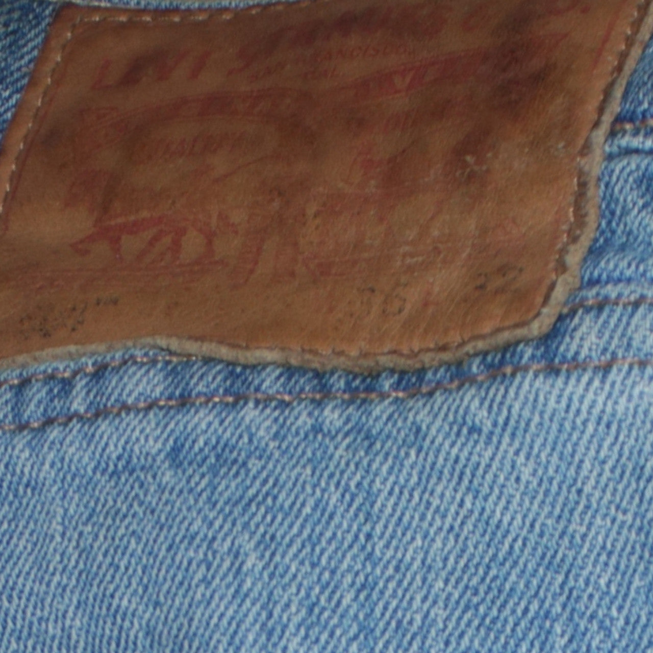 Mens UK Size 32 Levi's Regular Fit Straight Blue Jeans