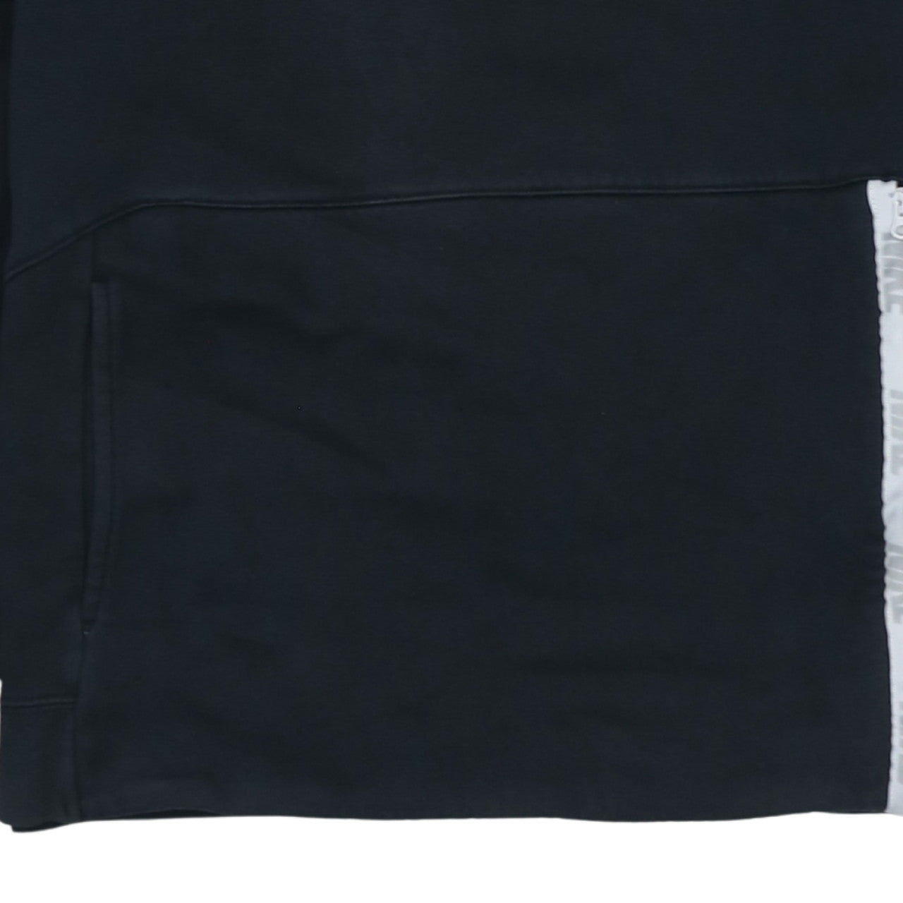 Mens UK Size M Nike Black Pullover Sweatshirt