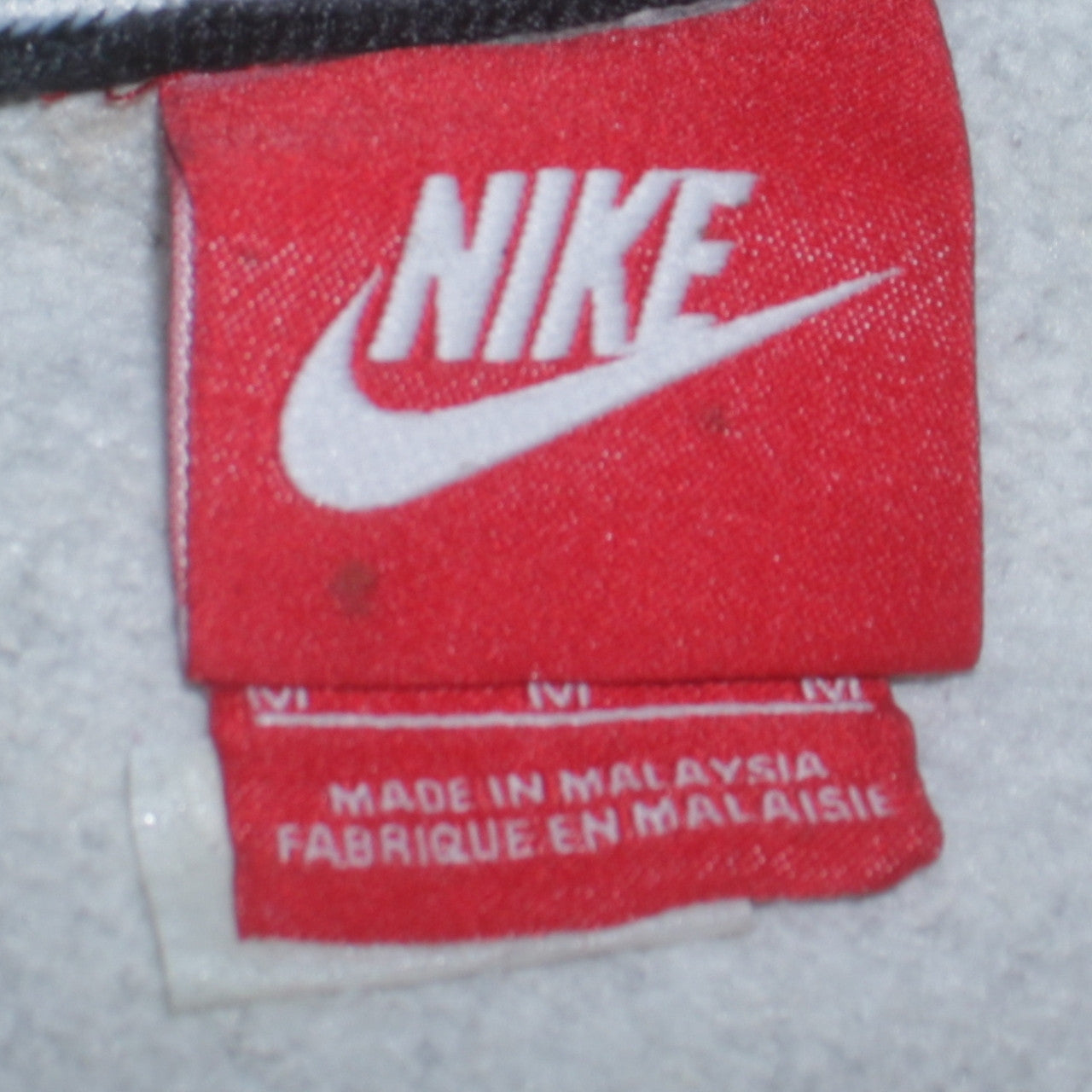 Mens UK Size M Nike Grey Pullover Sweatshirt