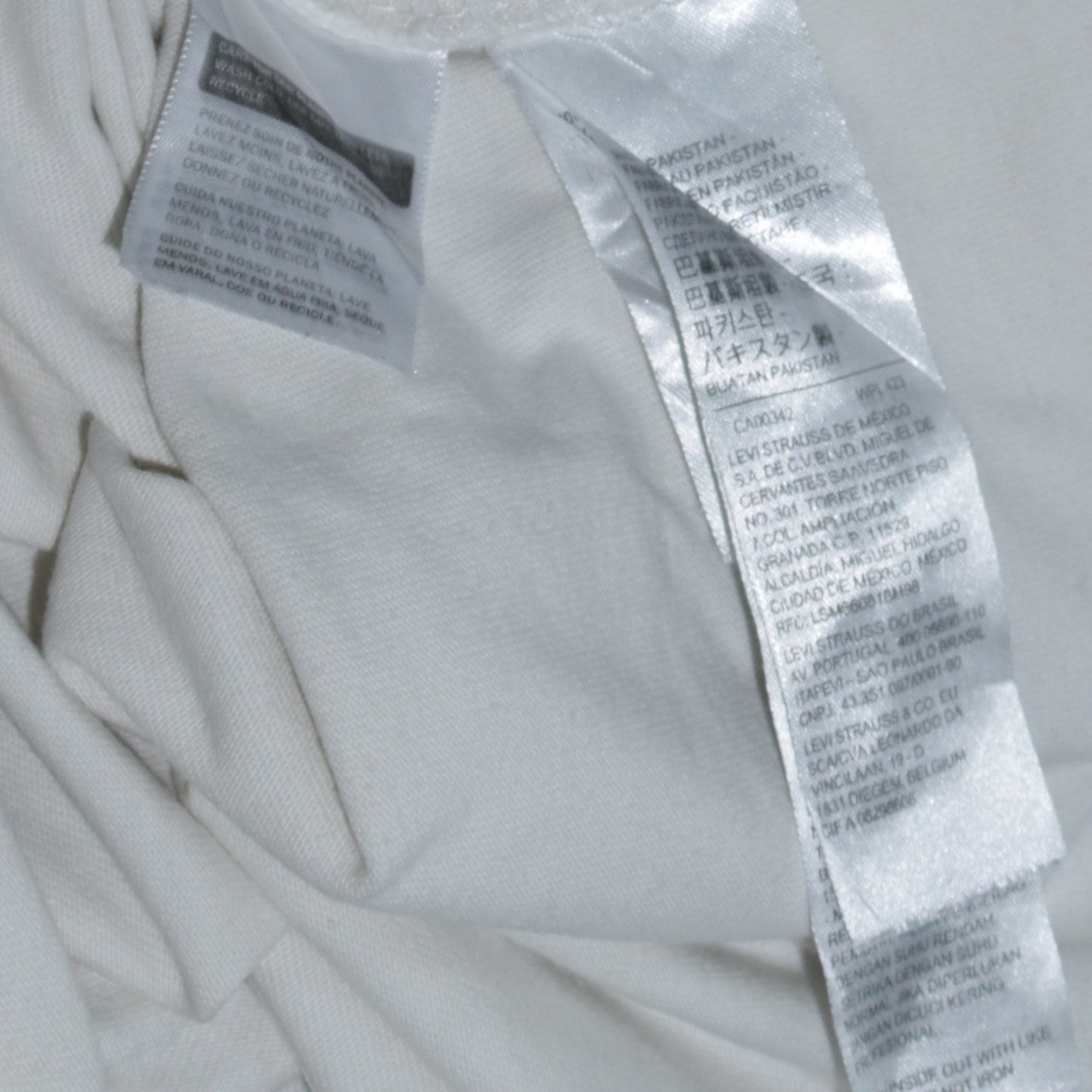 Mens UK Size S Levi's White  T-Shirt