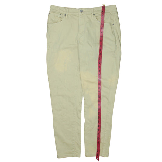 Womens UK Size 31 Levi's Regular Fit Straight Beige Jeans