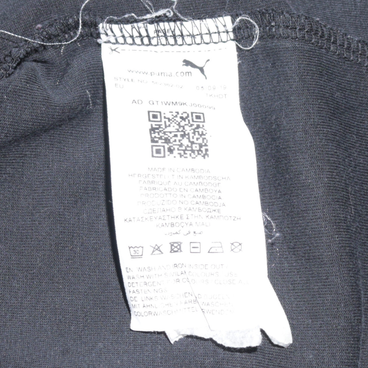 Mens UK Size M PUMA Black Pullover Hoodie