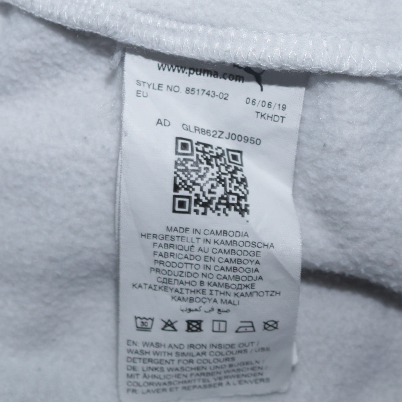 Mens UK Size XL PUMA White Pullover Hoodie
