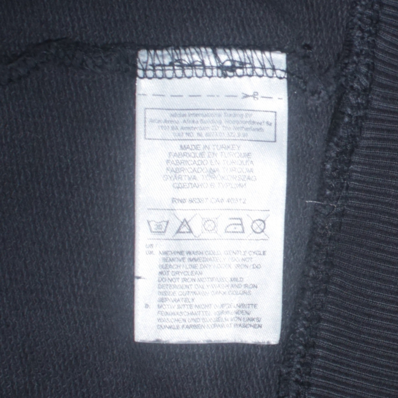 Mens UK Size M adidas Black Pullover Sweatshirt