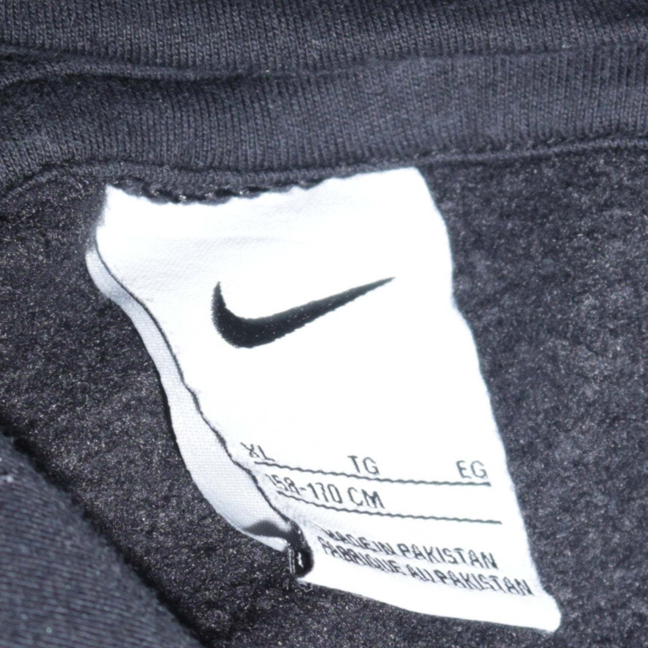 Boys UK Size XL Nike Black Pullover Hoodie